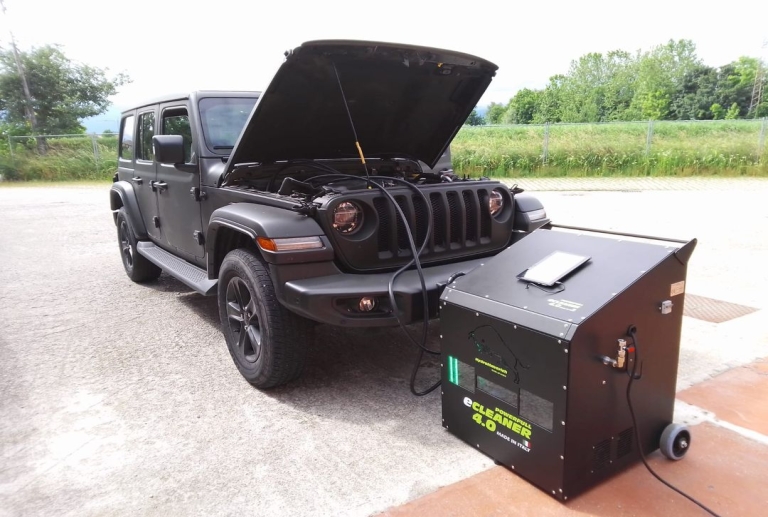 Pulizia interna del motore e del sistema FAP Hydromaverich Ecleaner Jeep JK