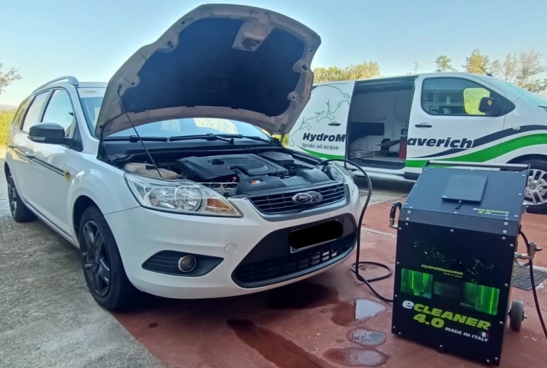 Lavaggio del motore con idrogeno Hydromaverich Ecleaner 