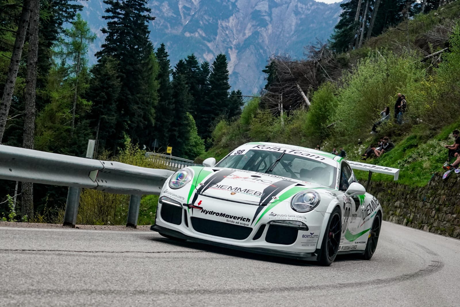 Hydromaverich Romy dall'antonia primo nel gt3 a Levico
